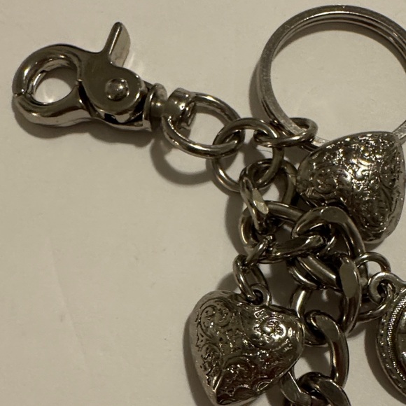 Kathy Van Zeeland Silver Heart Charm Key Holder - Picture 5 of 7